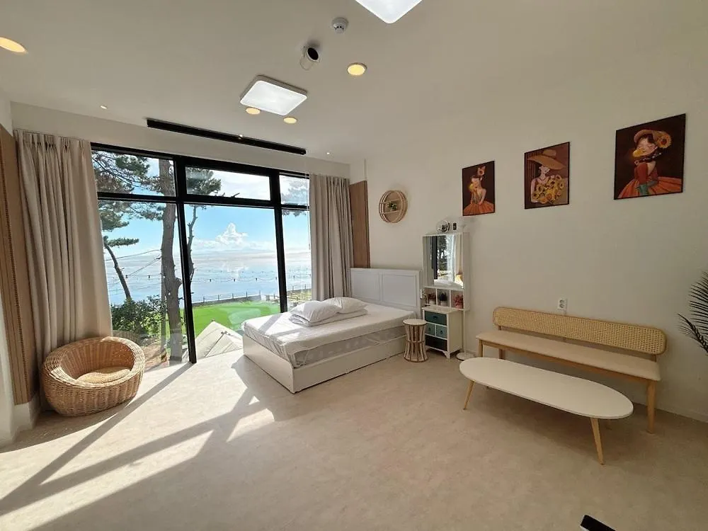 Yeongjongdo Masiran Bay Pension Incheon 3*,  South Korea