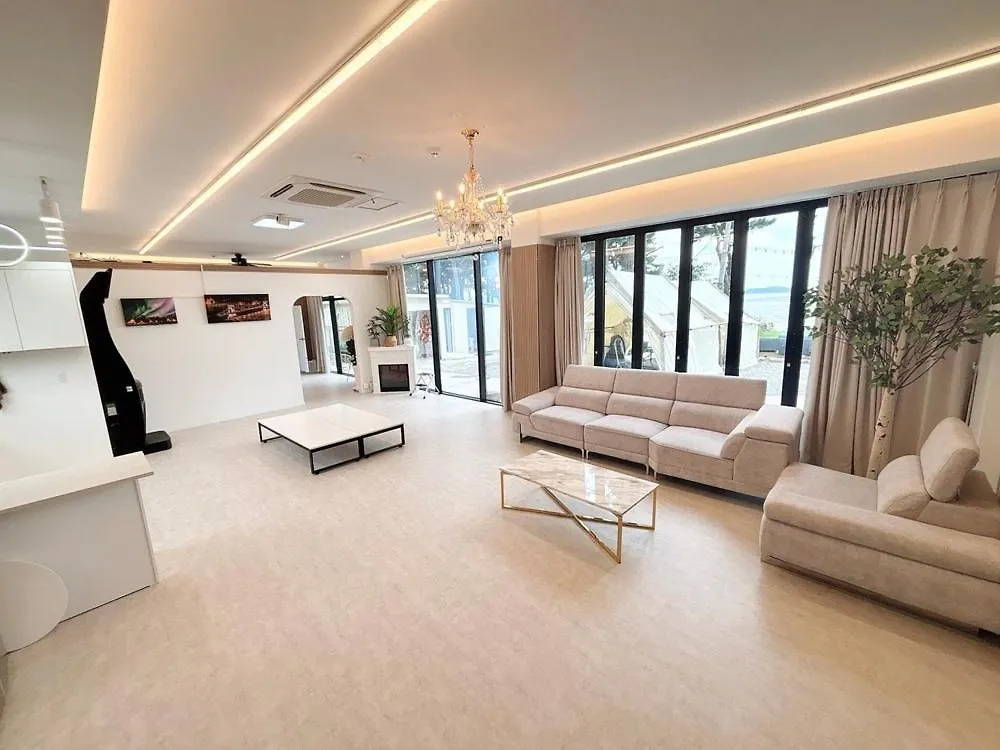 Yeongjongdo Masiran Bay Pension インチョン広域市 3*,  韓国